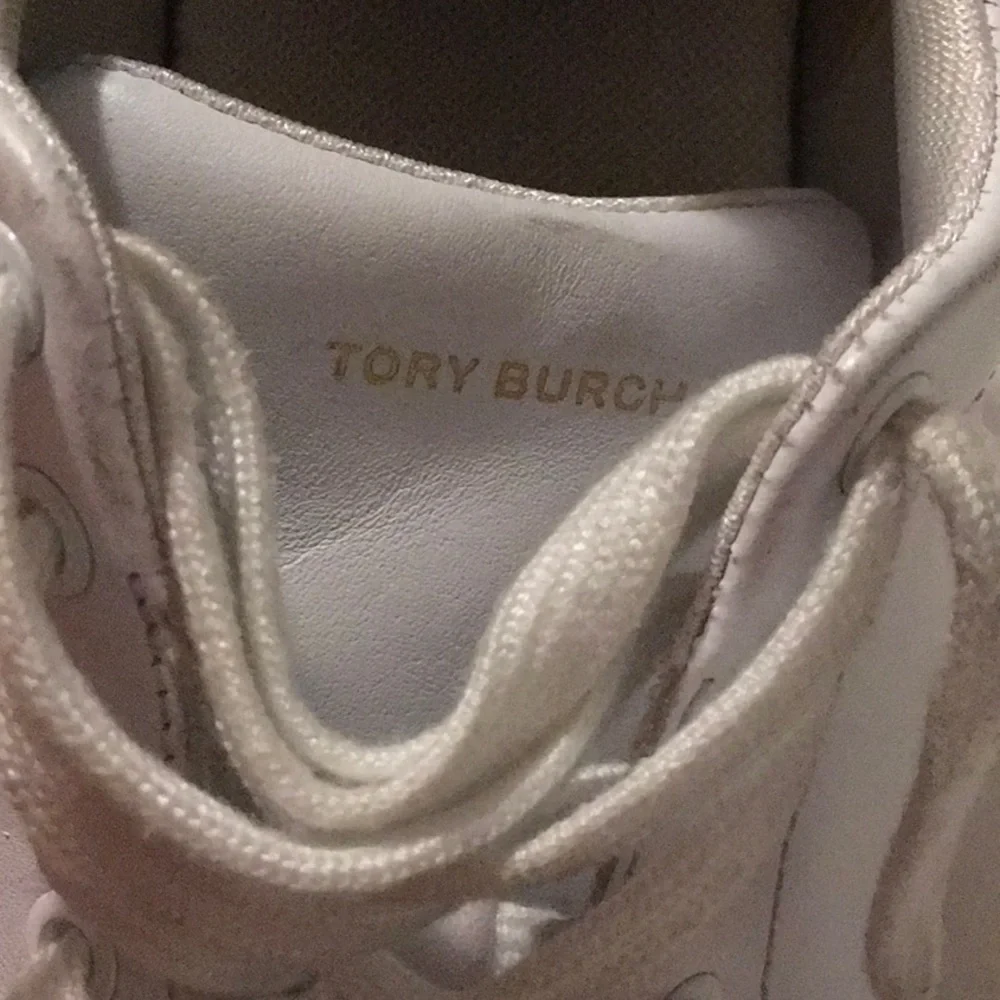 TORY BURCH HOWELL COURTSIDE LOW TOP SNEAKER​​​​‎